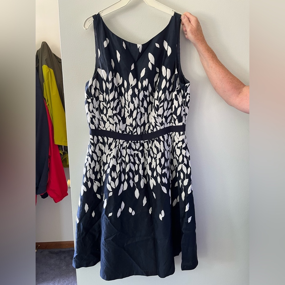 LOFT Navy and White Leaf Print Midi Dress